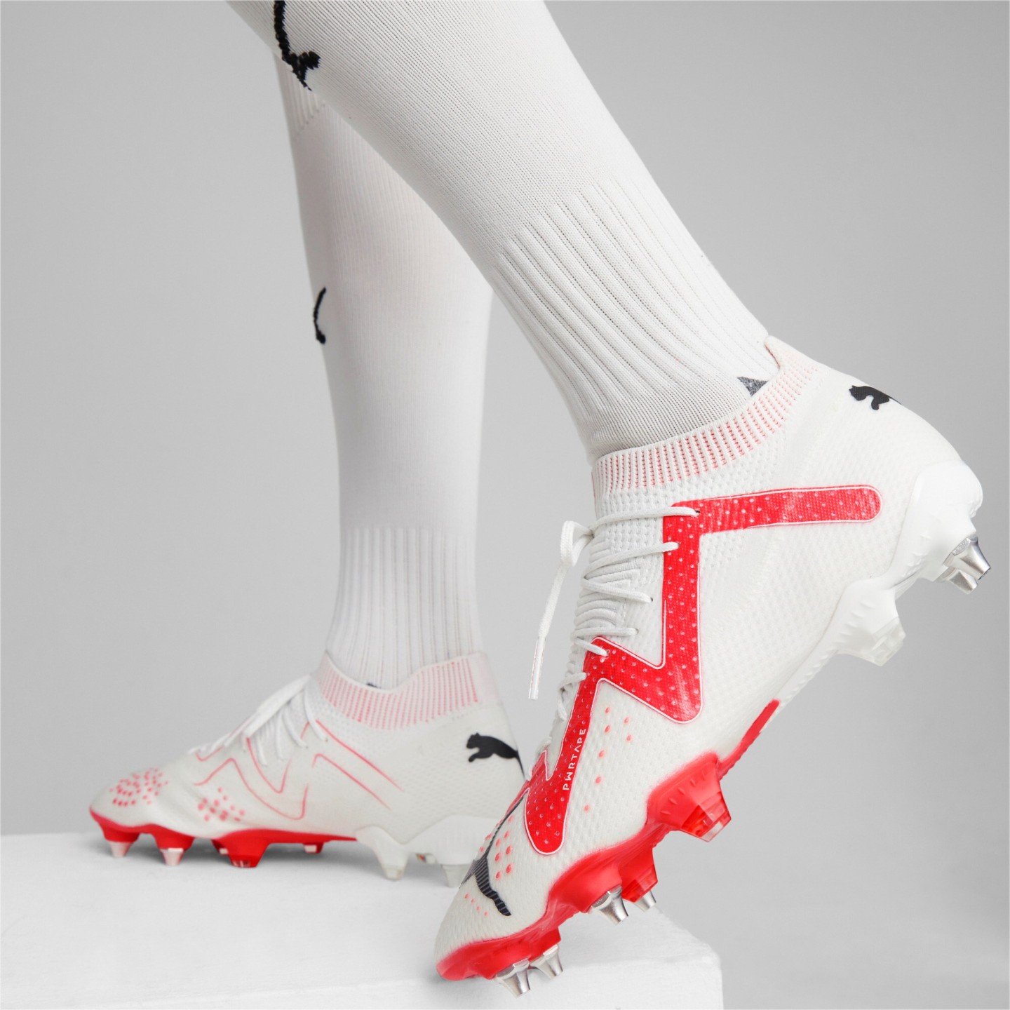 FUTURE ULTIMATE MxSG / PUMA White-PUMA Black-